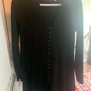 Sympli Black top Size 4